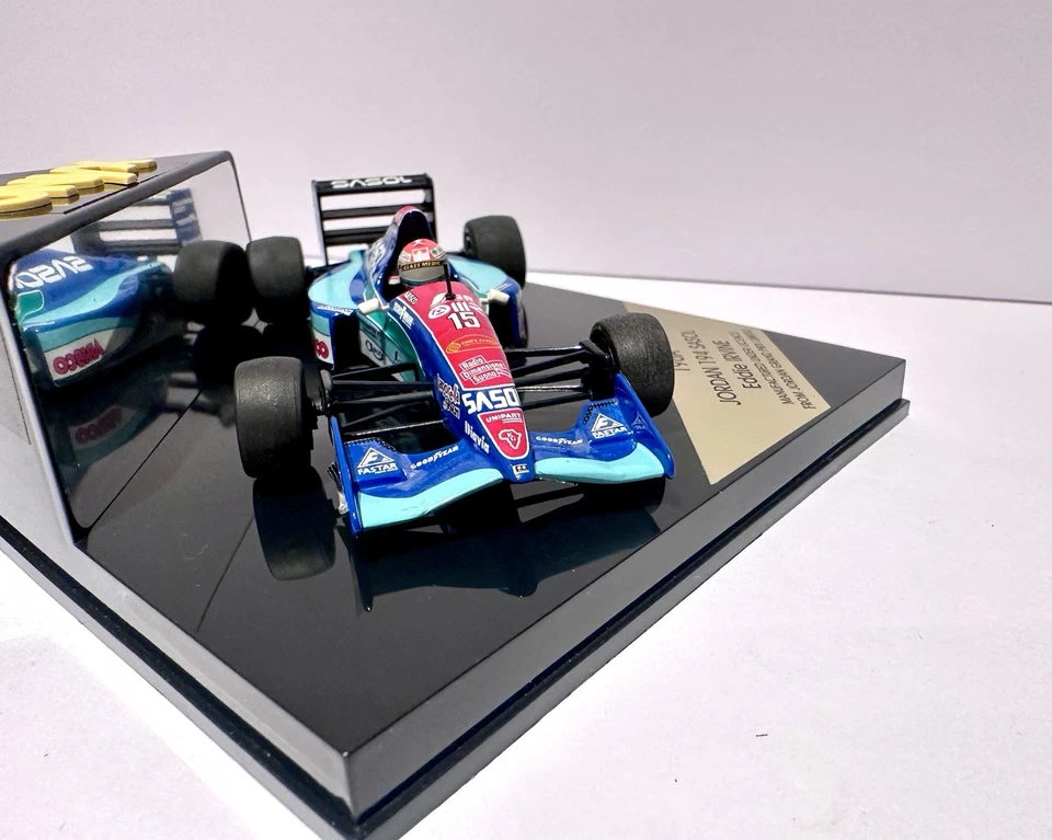 Carro modelo ONYX Jordan 194 Sasol #15 Eddie Irvine escala 1/43 Fórmula 1 F1 - Imagem 3 de 4