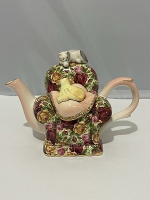 RARE HTF VTG Royal Albert Old Country Roses Chintz Armchair w/Cats Small Teapot