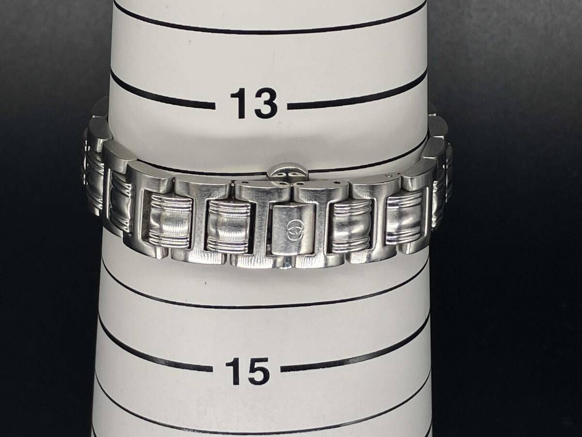 Gucci 9040L 26mm Black Dial Date Silver Quartz Women's Watch From Japan thumbnail 7