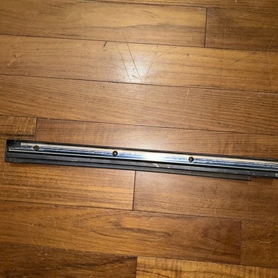  94-01  OEM Acura Integra Window Track Front Glass Guide left 2DR *R-07