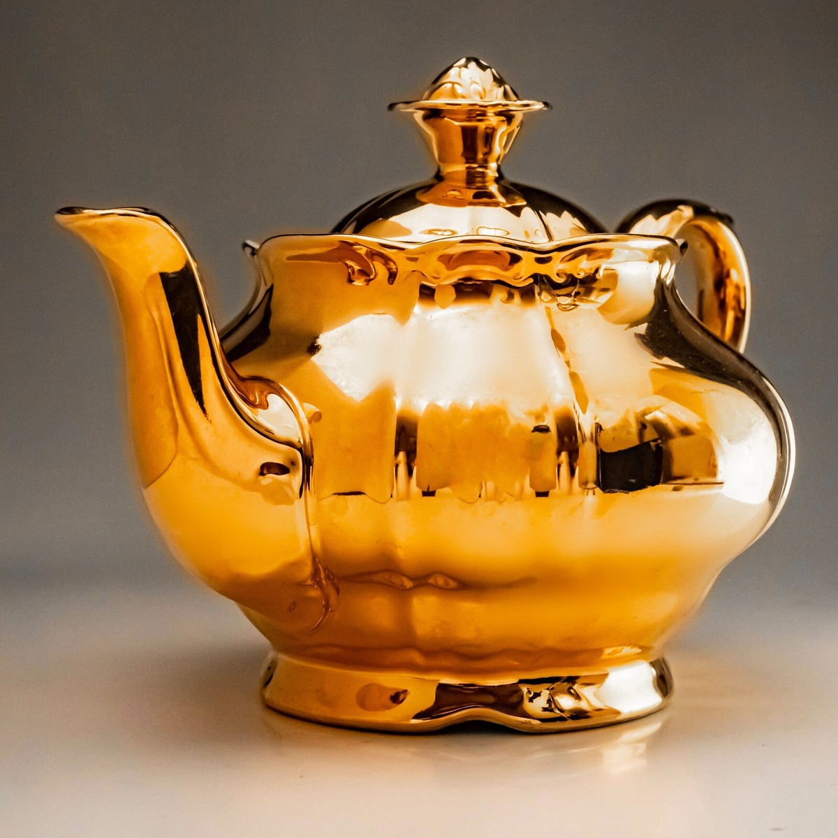 Moritz Zdekauer M Z Gold Ceramic Teapot Czechoslovakia Austro