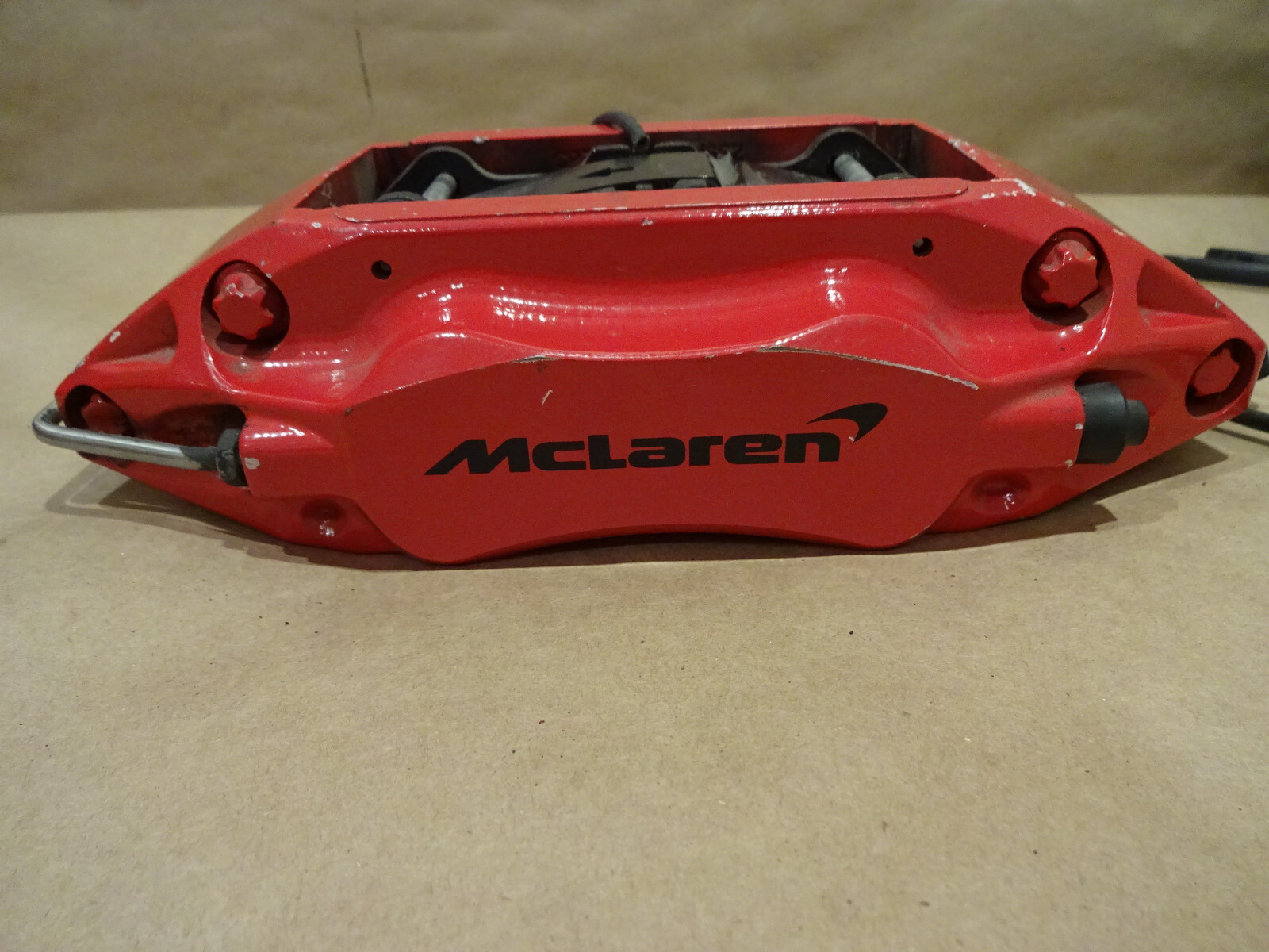 McLaren 650S - LH Rear Brake Caliper With Pads / CCM Red- P/N 11C0485CP R5