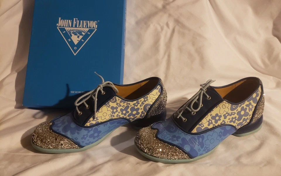 Fluevog Edición Limitada Excelente Estado Fellowship Marth Azul Brillo Floral Foto 3 de 4