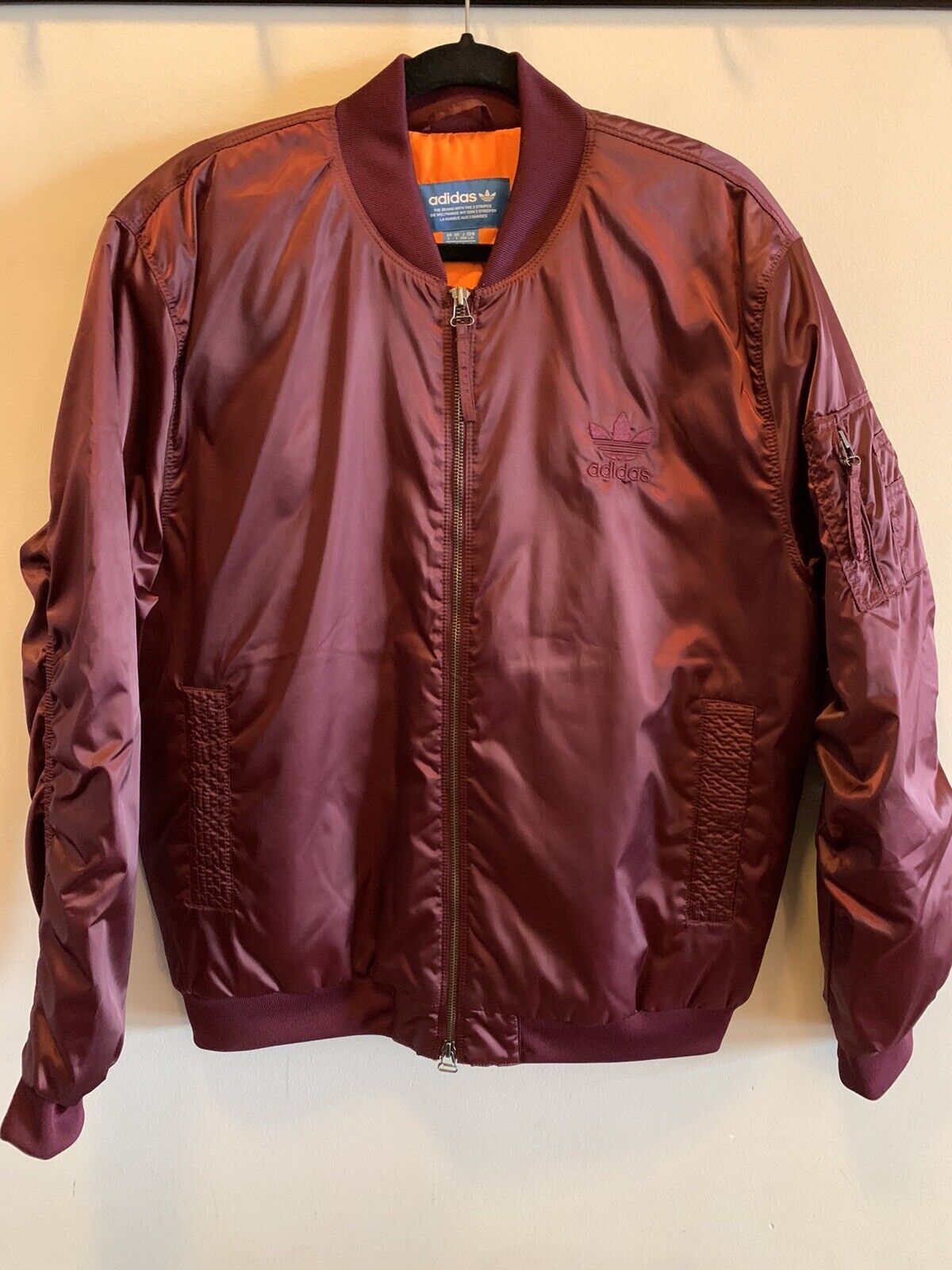 het winkelcentrum Leia achterlijk persoon Adidas Originals MA1 Burgundy Bomber Jacket | eBay