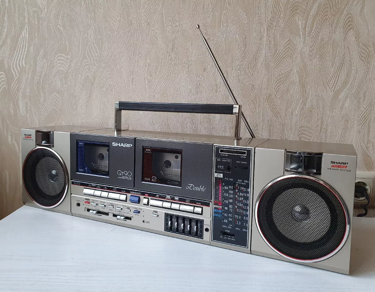 BOOMBOX SHARP QT-90ZG Gold Edition Vintage Fully Working Excellent Condition