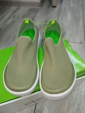  OOFOS Women's OOMG Eezee Shoes Pull On Olive Green Size 8 / EU 39,NEW