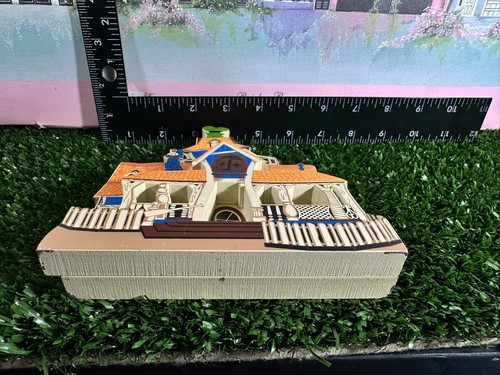 Shelia's Houses Disney Vintage Collectible Wooden Replica Goofy's ToonTown House - Picture 7 of 16
