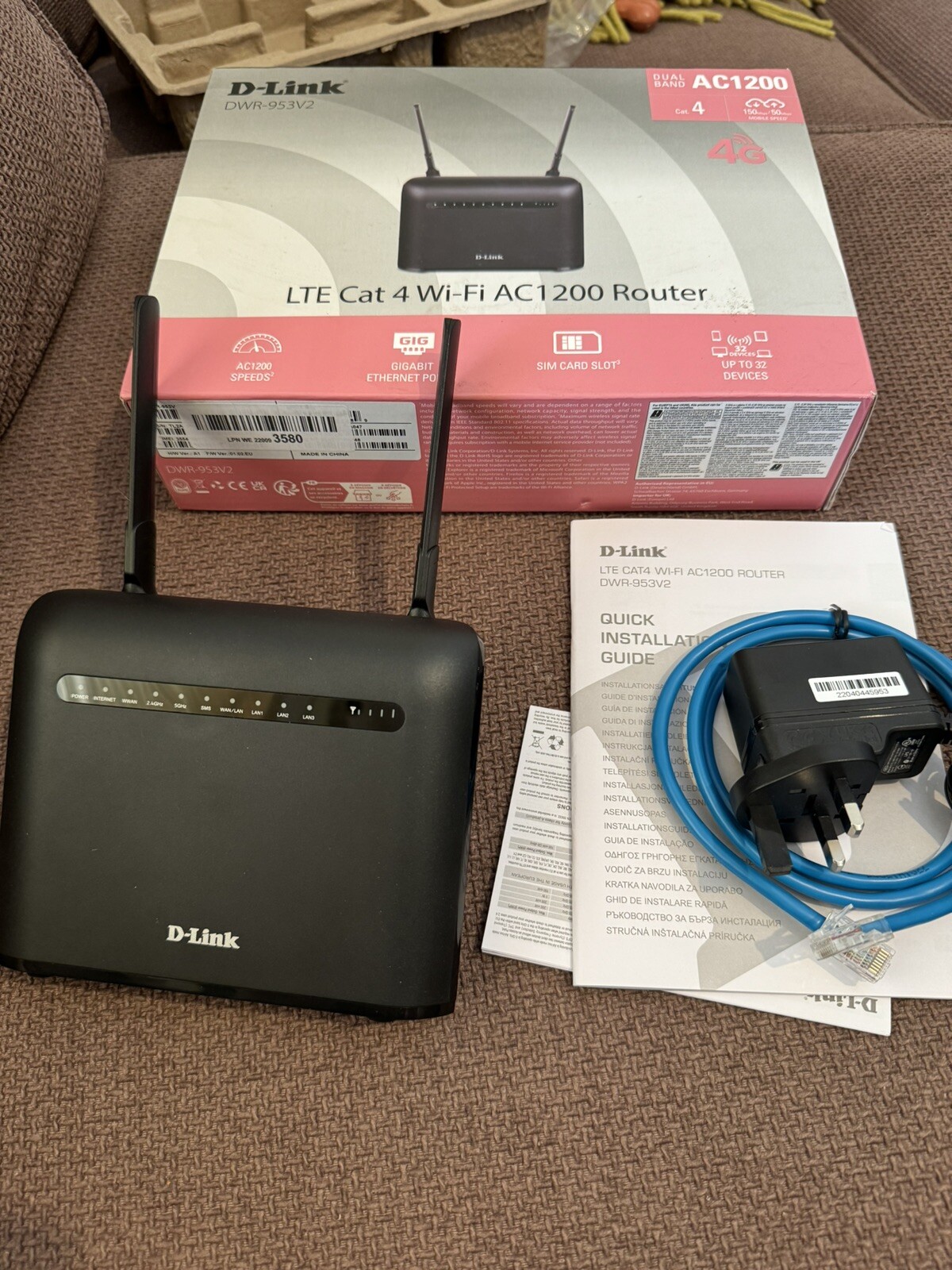 D-Link DWR-953V2 LTE Cat4 Wi-Fi AC1200 Router | 4G LTE Router
