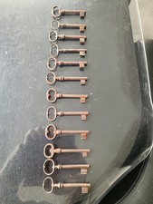 Lot 10 petites cléfs  ancienne  serrure Fer Forgé meuble coffre / déco maison