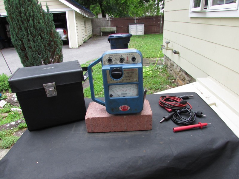 BIDDLE INSTRUMENTS MEGGER INSULATION TESTER MODEL NO. 210159 REPAIR/PARTS ONLY