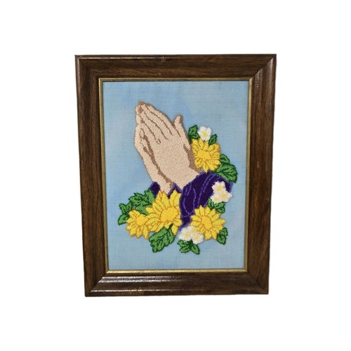 Vtg Latch Hook Praying Hands Wall Hanging Jesus Art Religious Framed 14x11