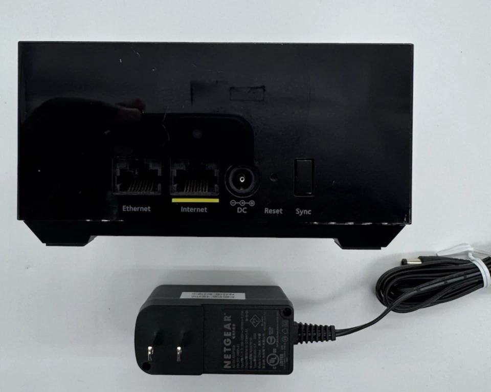 NETGEAR Nighthawk MR60 Dual-Band AX1800 Whole Home Mesh WiFi ROUTER - Black - Image 3 of 4