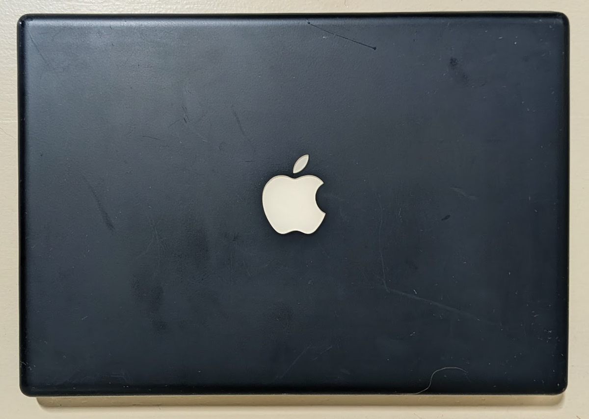 【箱付き】MacBook Black Mid 2007 (A1181) 黒 Apple MacBook (A1181) | Black Vintage 2007 | For Parts/Repair, Has