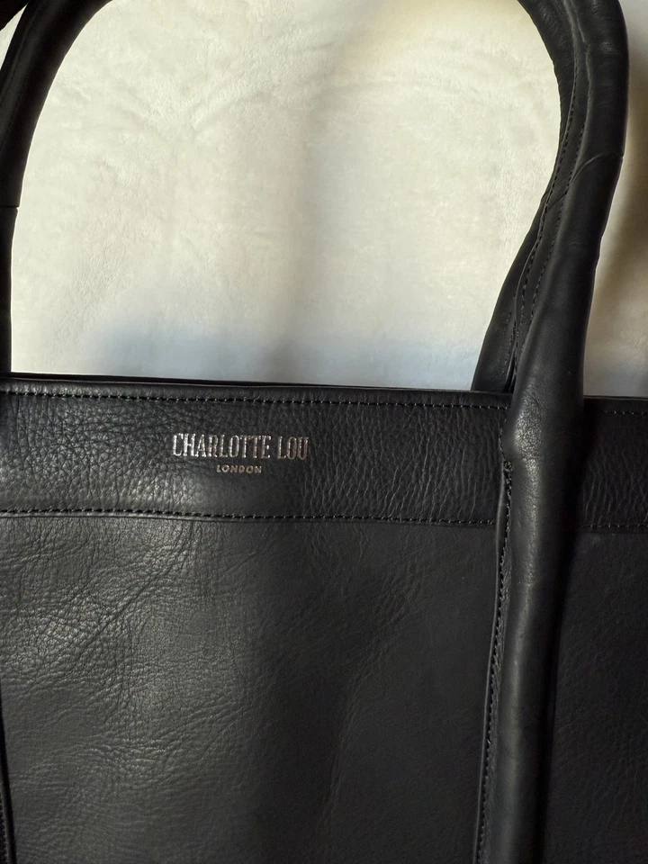 Сумка с короткими ручками Charlotte Lou London The Kensington черная кожаная наплечная сумка - Изображение 3 из 4