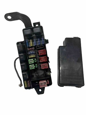 98 99 00 01 02 SUBARU FORESTER FUSE RELAY BOX OEM 3070-28