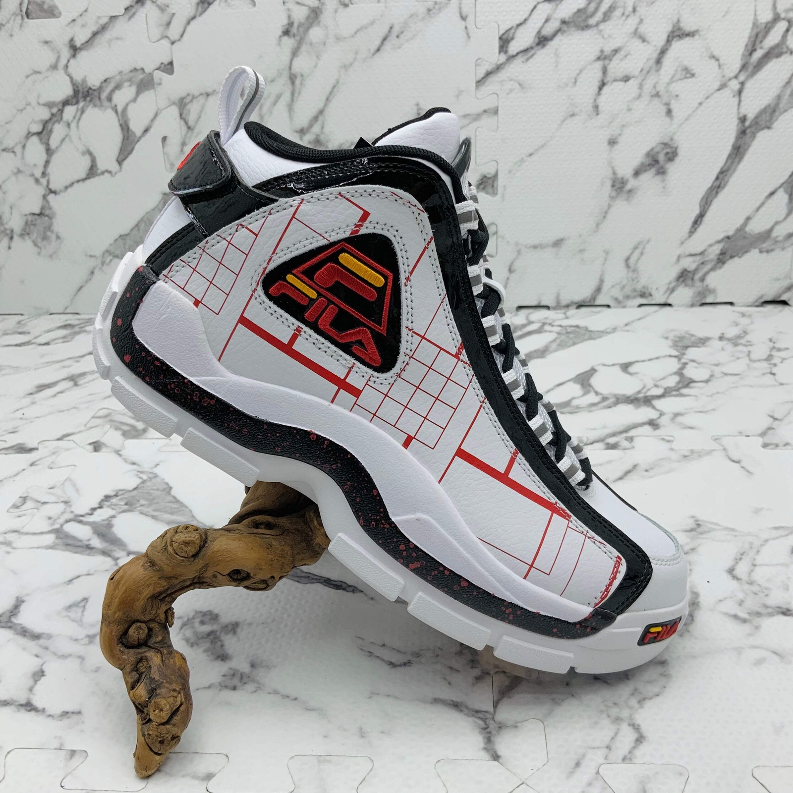 Sneakers Uomo Fila Grant Hill 2 Bianco Nero Rosso Nuove con etichette