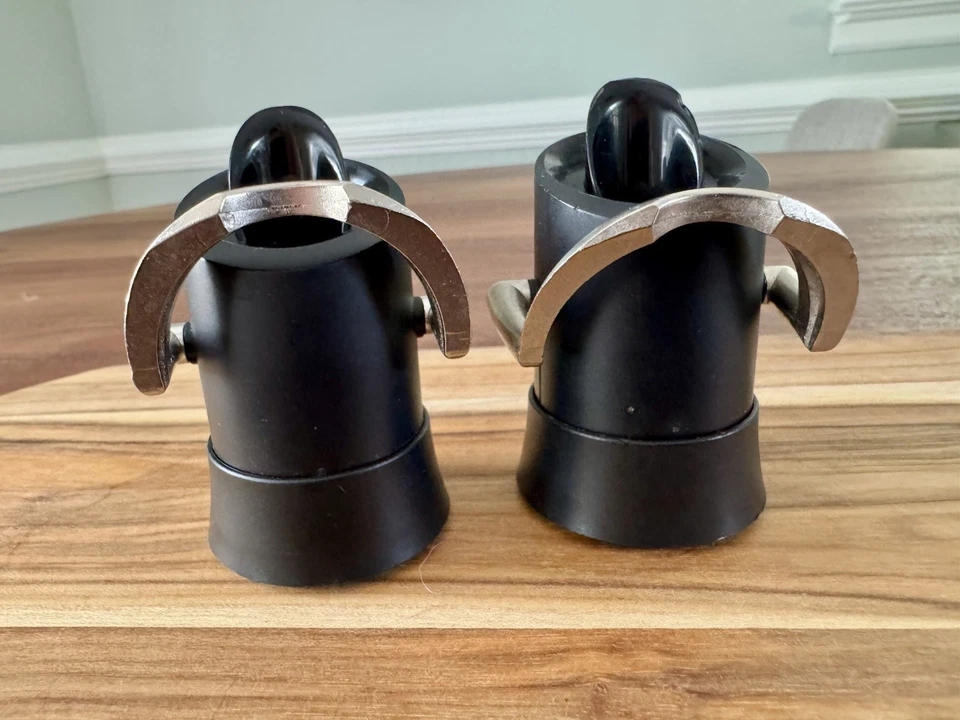 2 Vacu Vin Champagne Servers Pourers Rolhas Savers Wine Barware Bar Ano Novo - Imagem 2 de 4