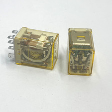 LOT OF 2 New IDEC RH2B-UL AC24V RELAY 24VAC 50/60Hz