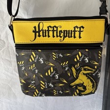 Harry Potter Hufflepuff Loungefly Bandolera Bolso Usado en Excelente Condición