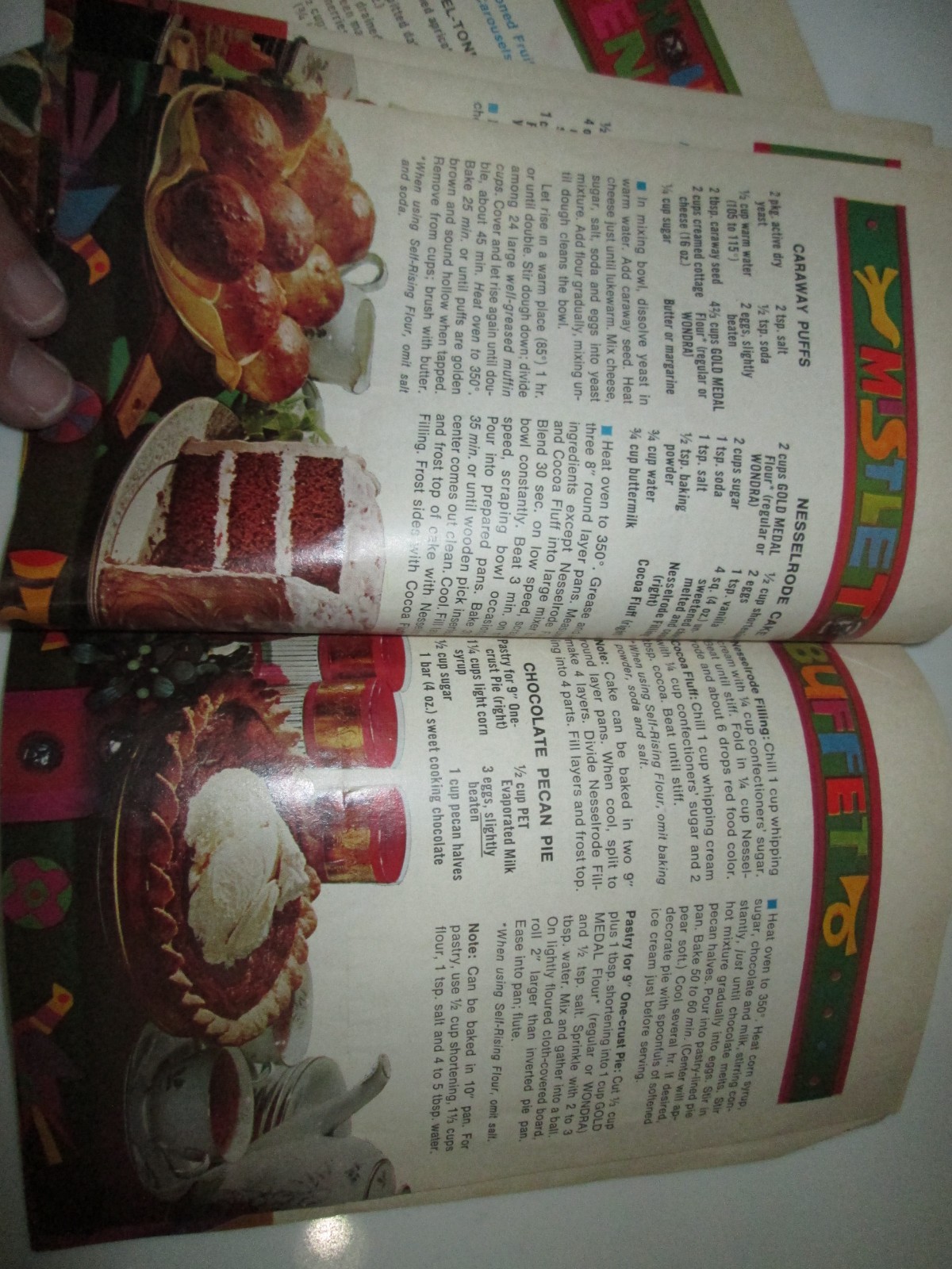 Vtg Betty Crocker's HOLIDAY HOSTESS Can Do Recipes Booklet