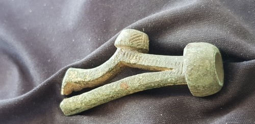 A very rare type Unique Celtic BC bronze brooch A must read description. L124c