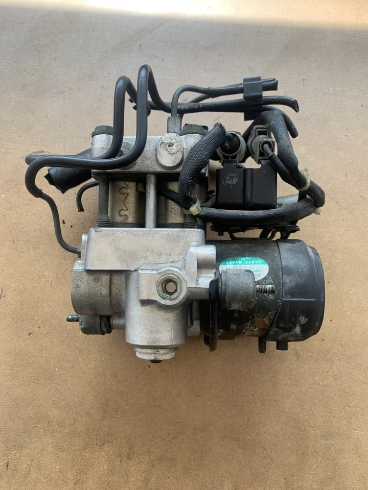 Módulo de bomba de freno antibloqueo Lexus SC400 SC300 1992-1996 4451024040 FABRICANTE DE EQUIPOS ORIGINALES Foto 2 de 4