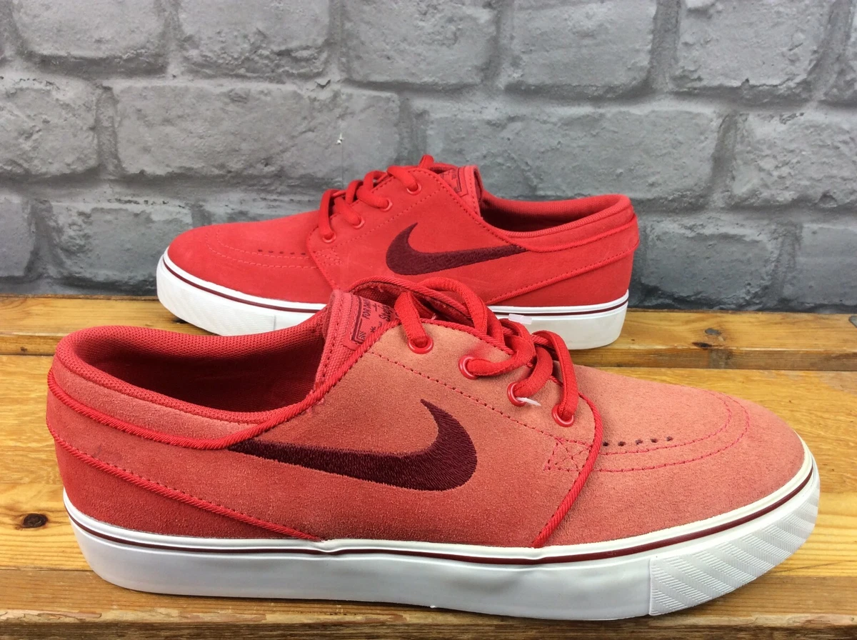 Nike sb shop white trainers