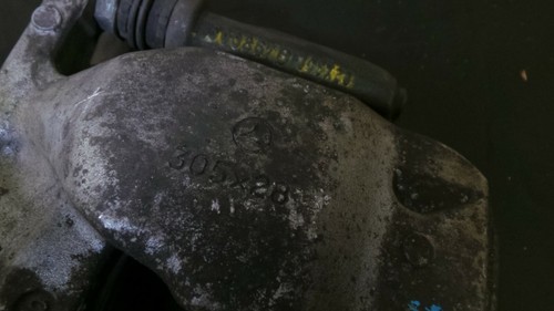 ###1Y217-152 Mercedes W205 CDI Bremszange Bremssattel Vorne Rechts A2054210281 - Picture 8 of 8