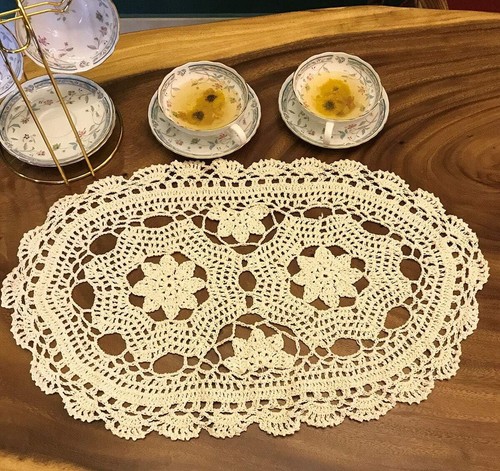 Vintage Hand Crochet Lace Table Runner Oval Dresser Scarf Flower Doily Wedding - Picture 9 of 48