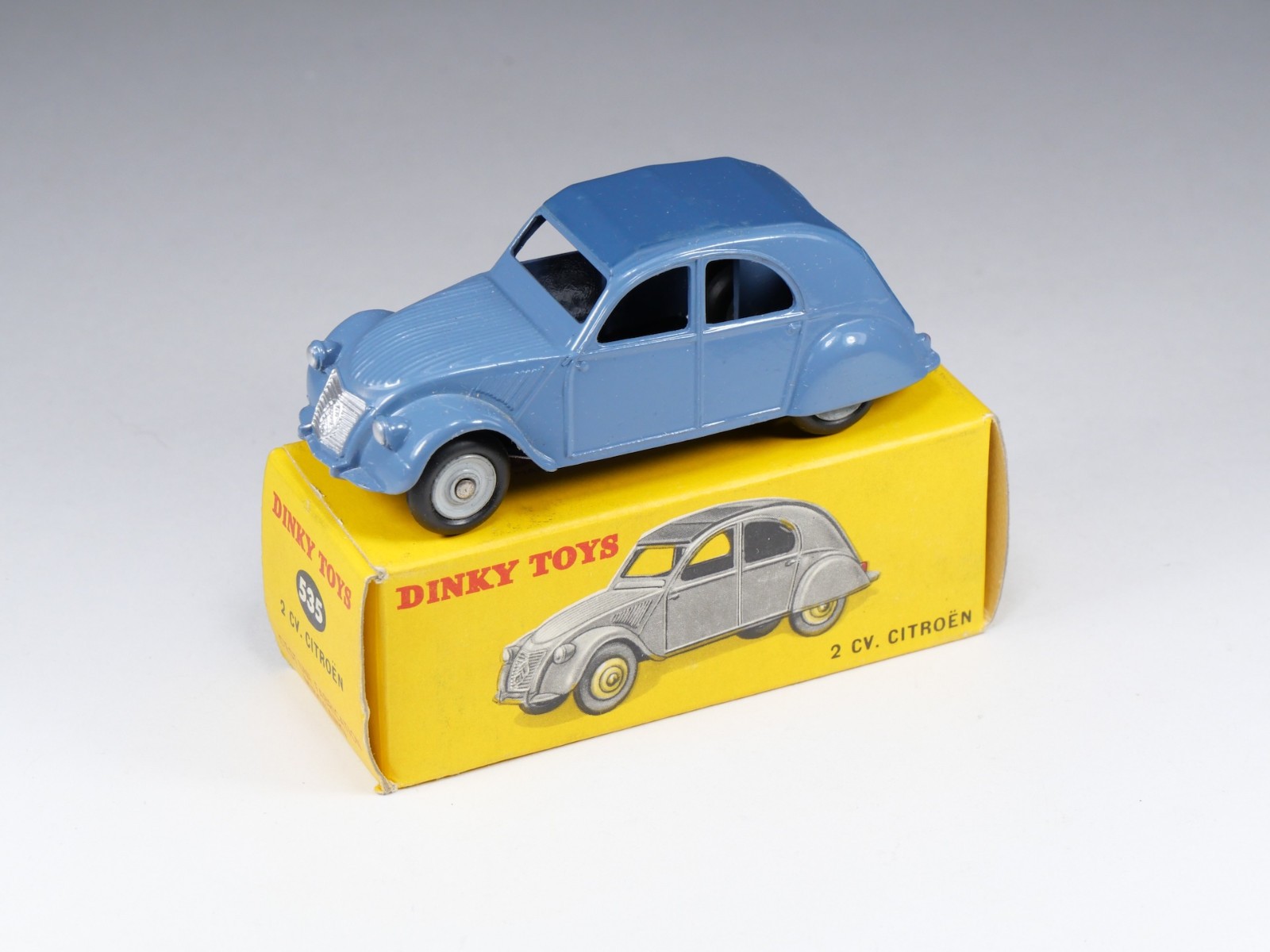 Dinky Toys - 1:43 - Citroën 2-CV - No. 535