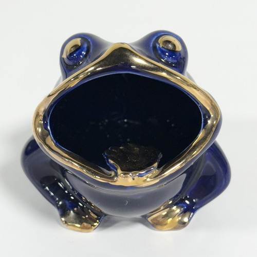 Vintage Cedar Point Frog Ashtray Souvenir Blue kitschy Cigarette Holder Japan