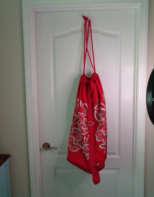 Vera Bradley Laundry Bag in Retired Rare Rosy Posies Red & Pink Flowers EX