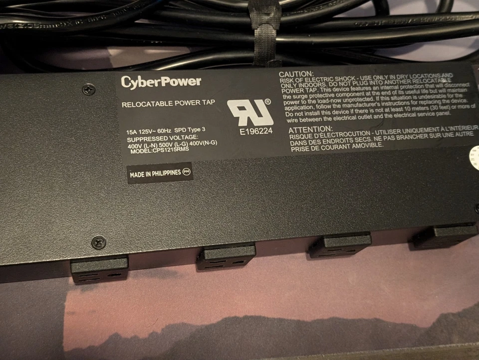 Tira de alimentación CyberPower CPS1215RMS montaje en rack PDU 12 tomas 15 ft cable de alimentación Foto 3 de 4