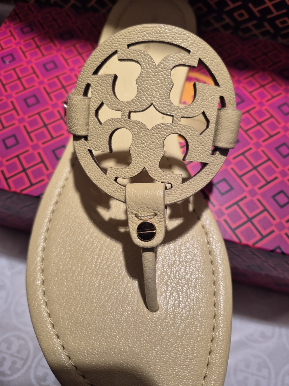 TORY BURCH MILLER SANDALS IN TUMBLED LEATHER;PALE BUTTER;SZ 9M;NIB;Ret: $298 thumbnail 19