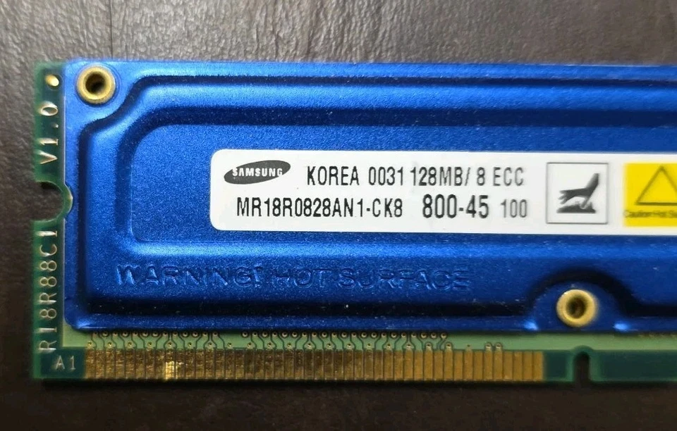 Módulo de memoria Samsung 128MB PC800-45 RDRAM RIMM ECC Foto 2 de 4