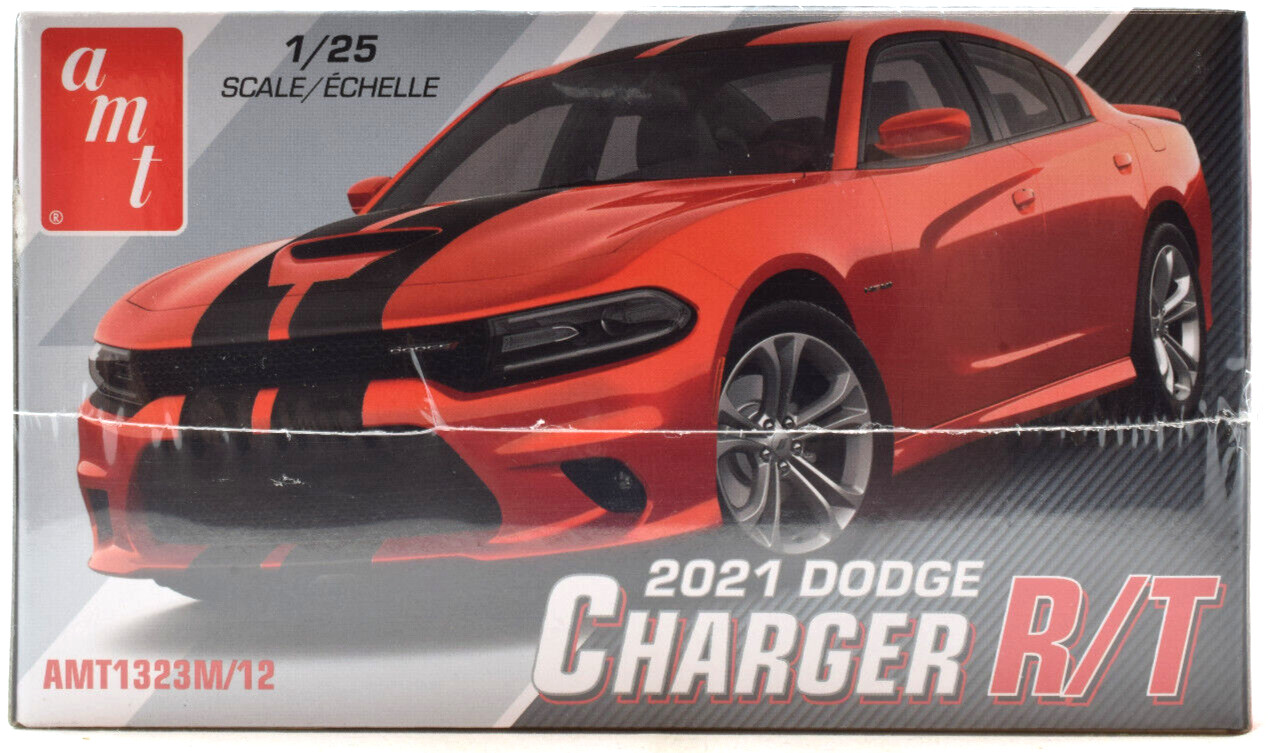 AMT 2021 Dodge Charger R/T 1:25 Scale Plastic Model Car Kit 1323