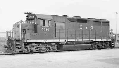 Chesapeake & Ohio EMD GP35 3534 at Dayton, Ohio 8 x 10 Foto