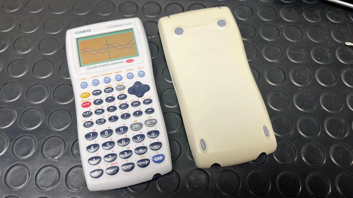 Vintage CASIO CFX 9850 GC Plus scientific and graphic Calculator