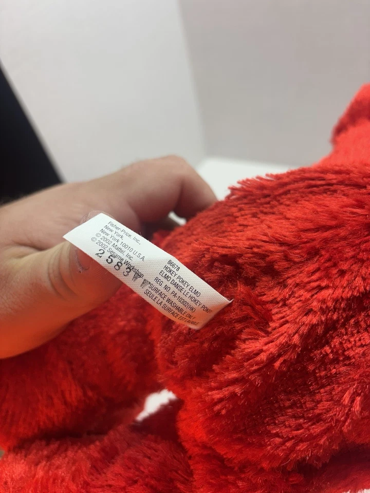 Hokey Pokey Elmo de colección (funciona con baterías) Foto 3 de 3