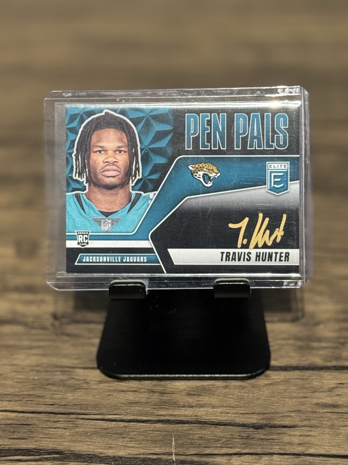 2025 Donruss Elite Travis Hunter Pen Pals RC Black Gold Ink FOTL Auto #PP-THU