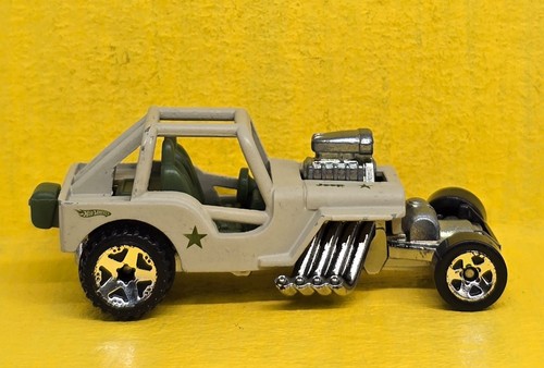 Jeep CJ-2A 2009 Hot Wheels Custom '42 nuevos modelos 1:64 diecast car 02 - Imagen 2 de 6