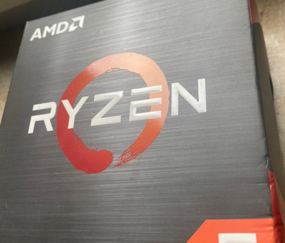 AMD Ryzen 5 2400G Prozessor mit iGPU und AMD Original Kühler