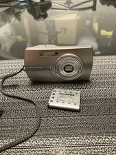 Olympus Stylus 710 7.1MP Digital Camera - Silver  All Weather.. W/ Battery
