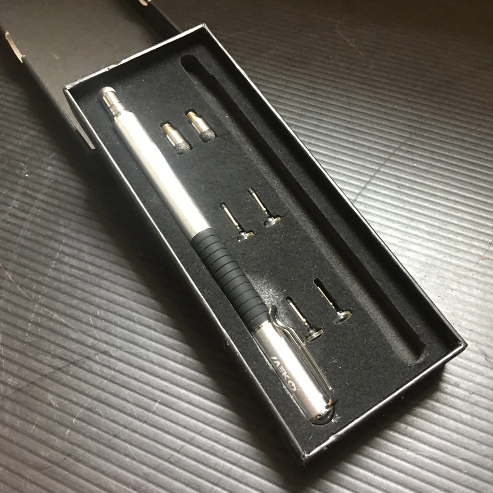 1 MEKO High-Sensitive Stylus 2-in-1 Disc Stylus Silver Pen w/ 6 Replacement Tips - Image 3 of 4