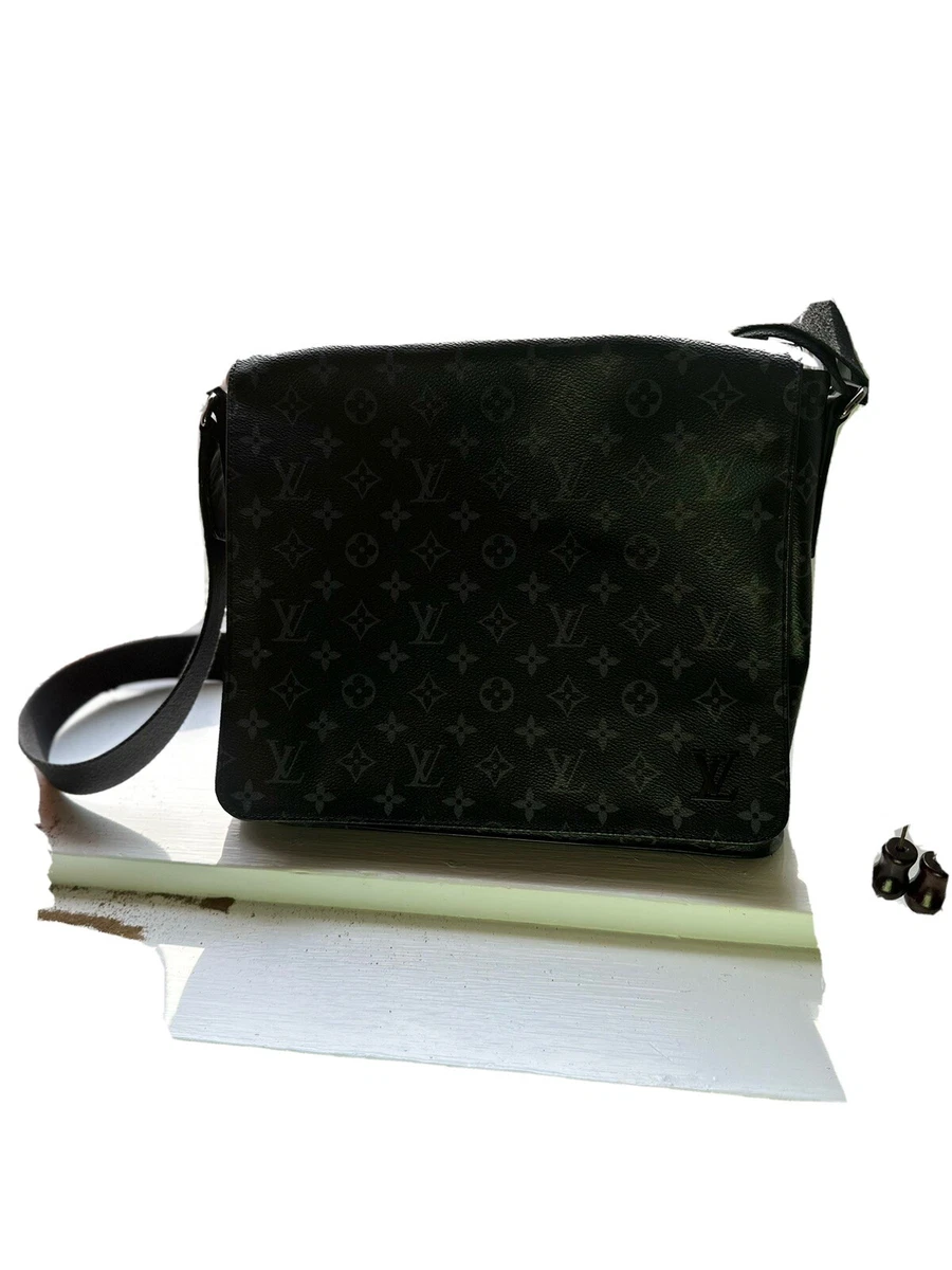 lv messenger bag for men small