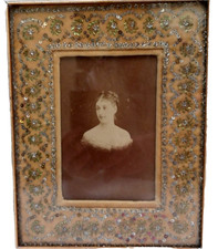 Superbe Cadre Photo Broderie de Paillettes sur velours portrait Jeune Dame 19ème