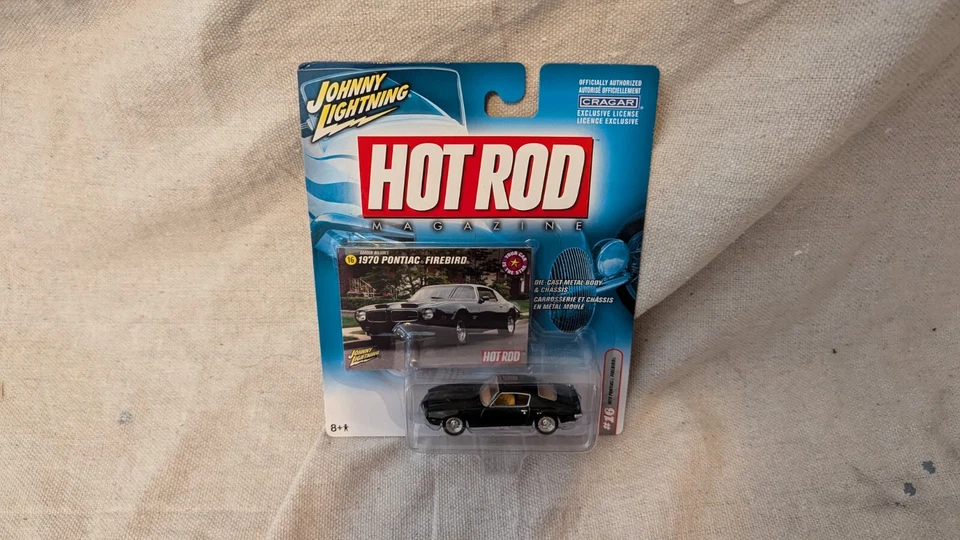 Johnny Lightning - Pontiac Firebird 1970 de su serie Hot Rod Mag Foto 2 de 4