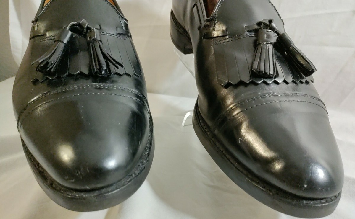 Allen Edmonds Dalton black slip on tassel loafer leather  display picture 2