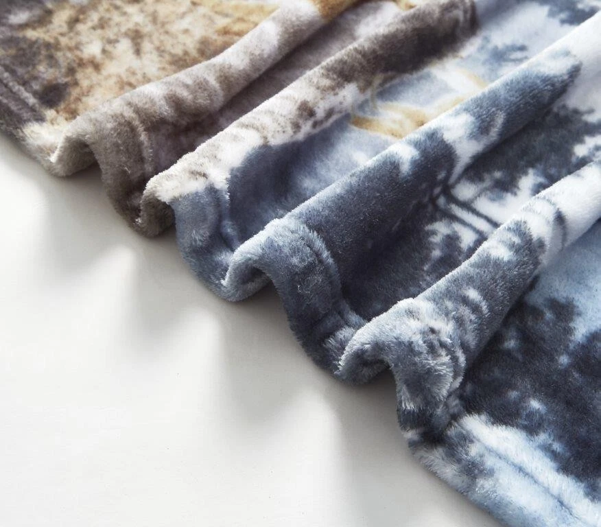 New 50" x 60" Full Moon Wolves Wolf Pack Mink Faux Fur Throw Blanket Super Soft - Image 2 of 3