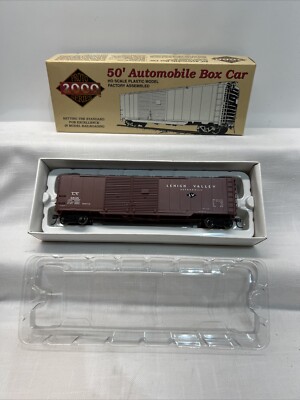 Proto 2000 8538 HO Scale Lehigh Valley 50' Automobile Boxcar New Boxed